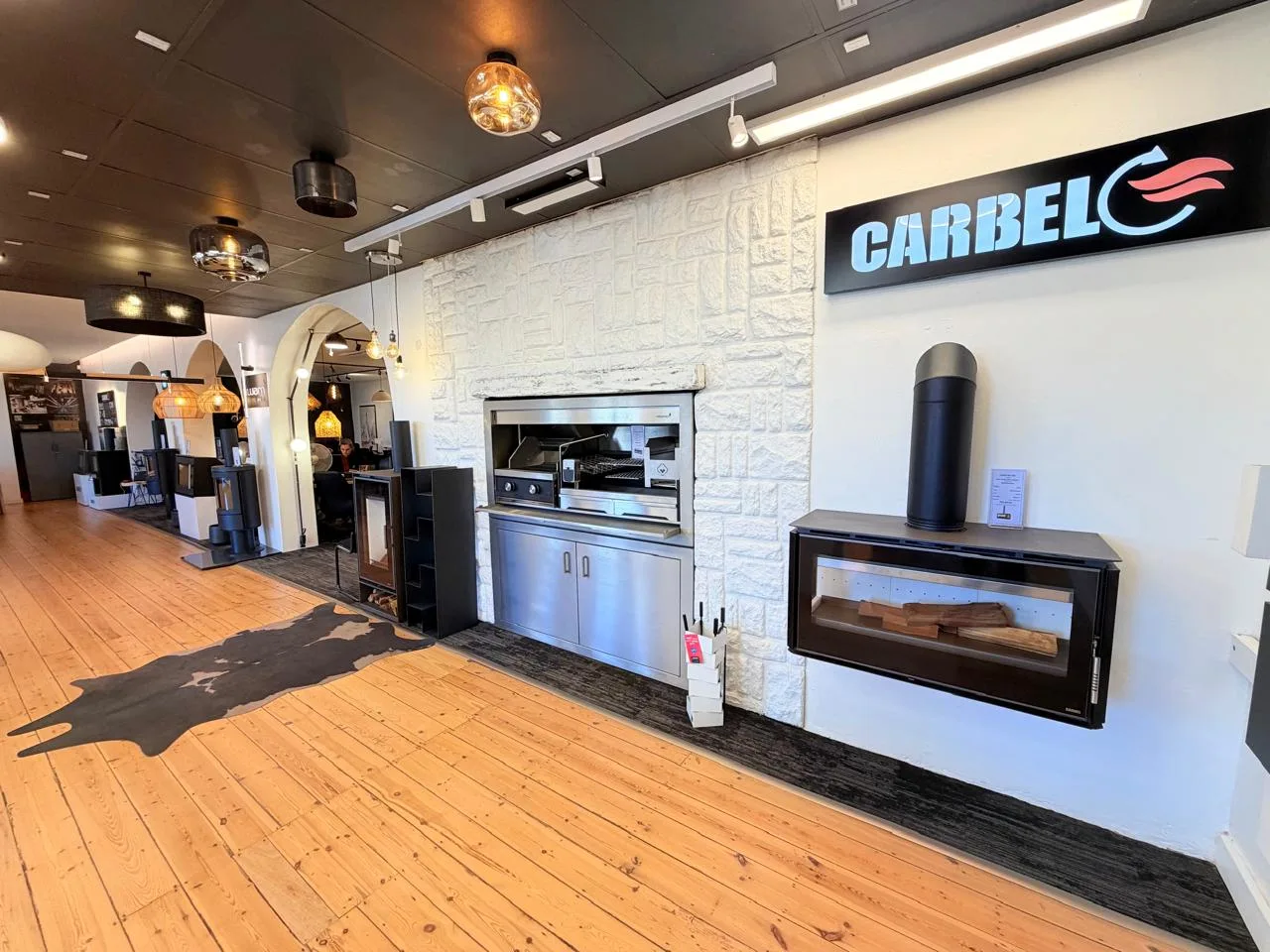 Hyper Fires Brackenfell showroom product displays